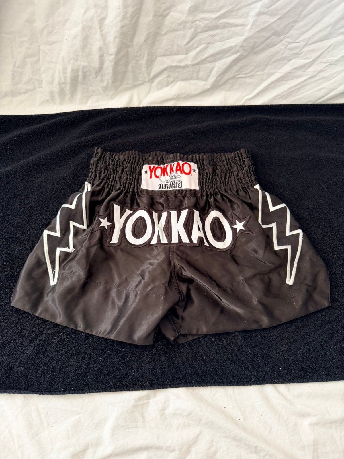 Yokkao kickbox short, Sport en Fitness, Ophalen, Nieuw