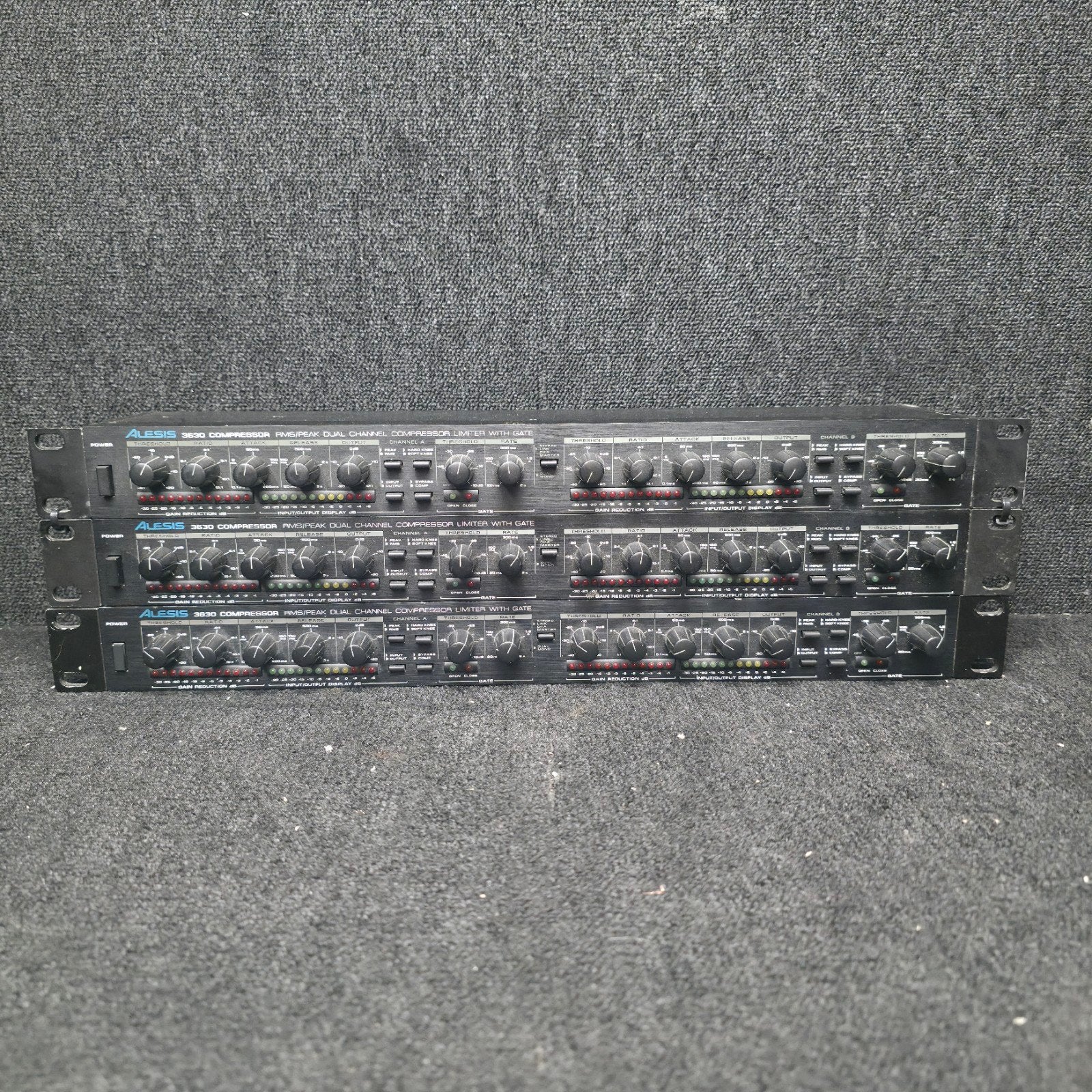 ALESIS 3630 compressor limiter met gate, Muziek en Instrumenten, Ophalen of Verzenden, Compressor