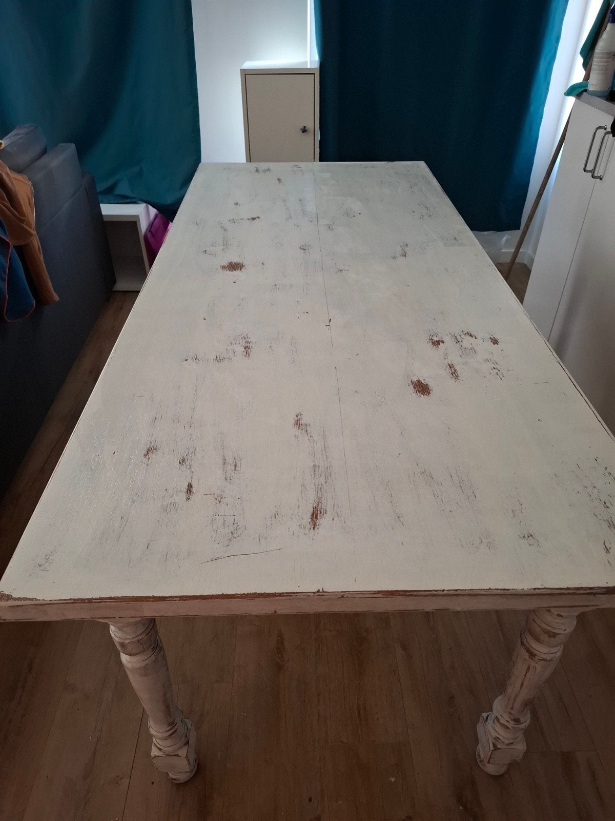 Table en bois blanc poncée, Maison & Meubles, Enlèvement