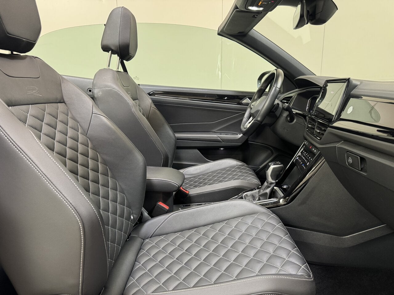 Volkswagen T-Roc Cabrio 1.5 Benzine Autom. - R Line - 39 00, Auto's, 4 zetels, 1498 cc, 4 cilinders, Cabriolet