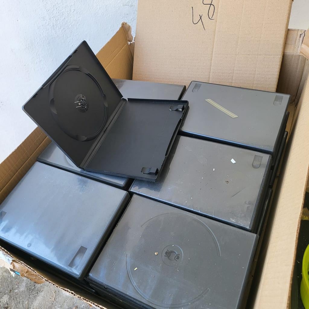 2 lots de boîtiers pour CD, DVD vierges, Enlèvement