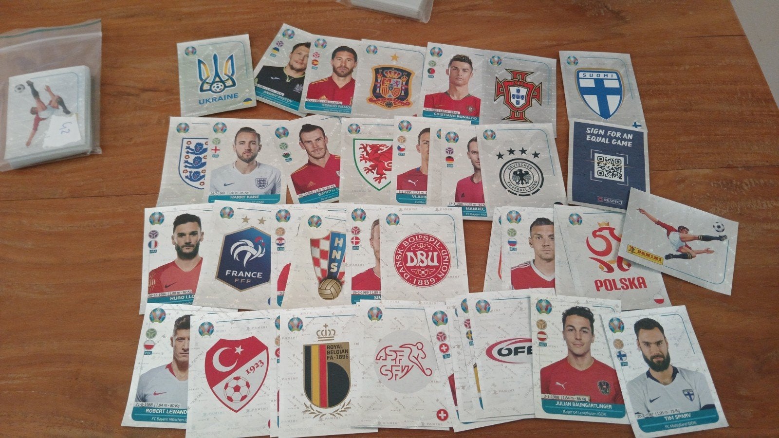 42 ecusson euro 2020 previeiw france, Enlèvement ou Envoi, Neuf, Plusieurs autocollants