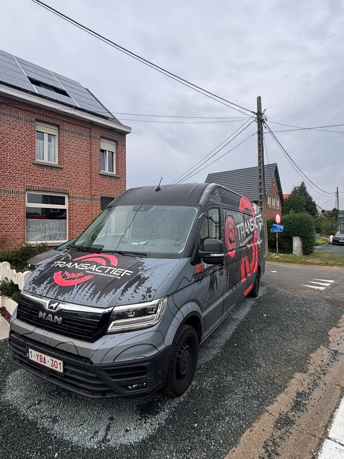 MAN TGE 4 x 4, Autos, 3 places, Noir, Diesel, Automatique