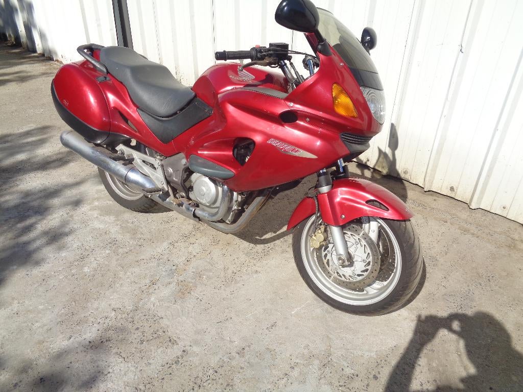 motorfiets  Honda  Deauville   NT  650 V   1999    11300 km, Motoren, Motoren | Honda, Cardan-aandrijving, 2 cilinders, Gebruikt