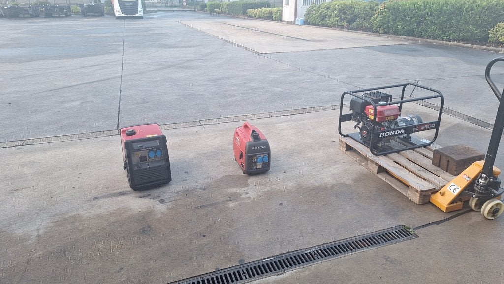 Honda generators, Bricolage & Construction, Générateurs, Enlèvement