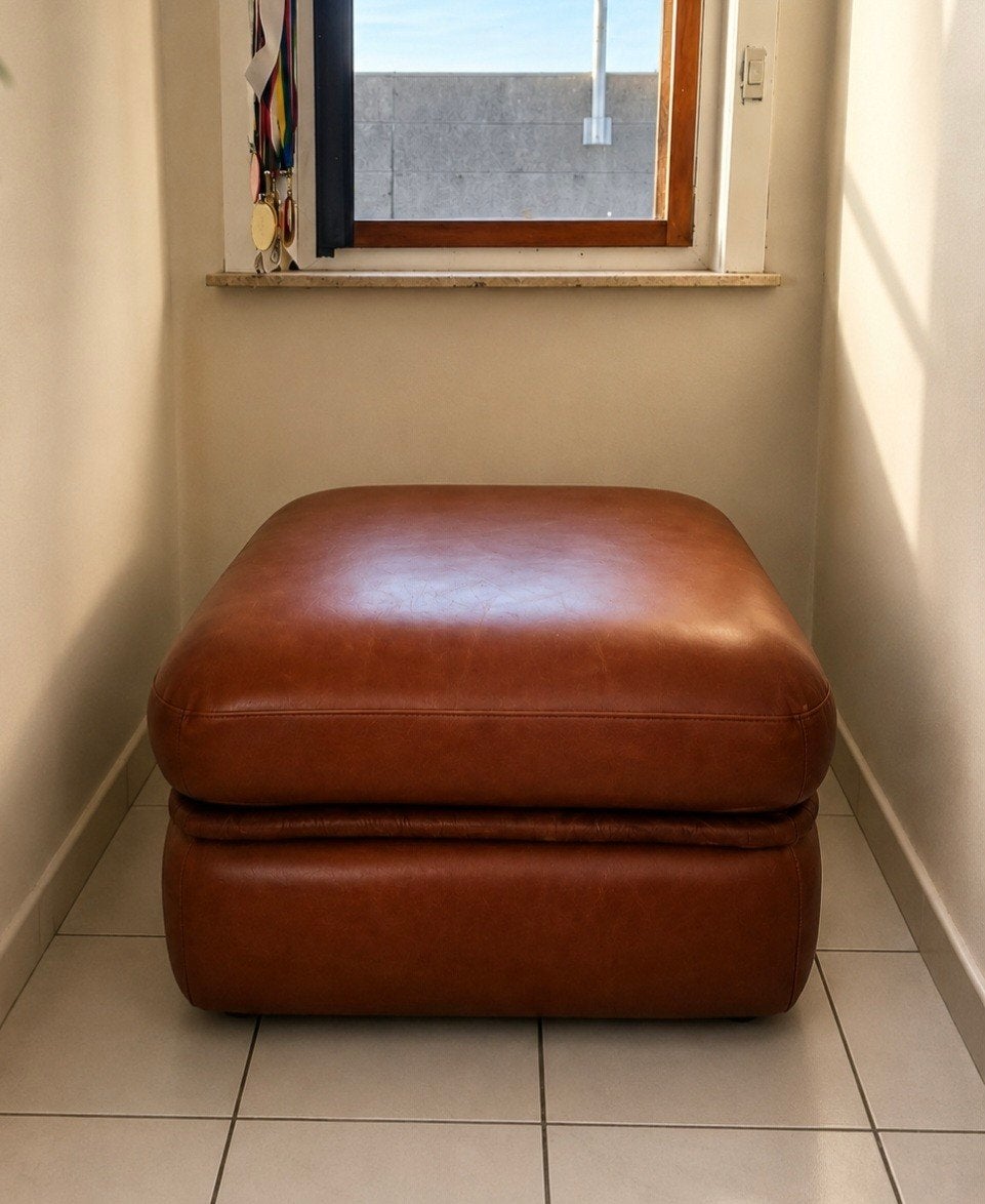 Lederen poef / hocker – Bruin, Ophalen, Gebruikt