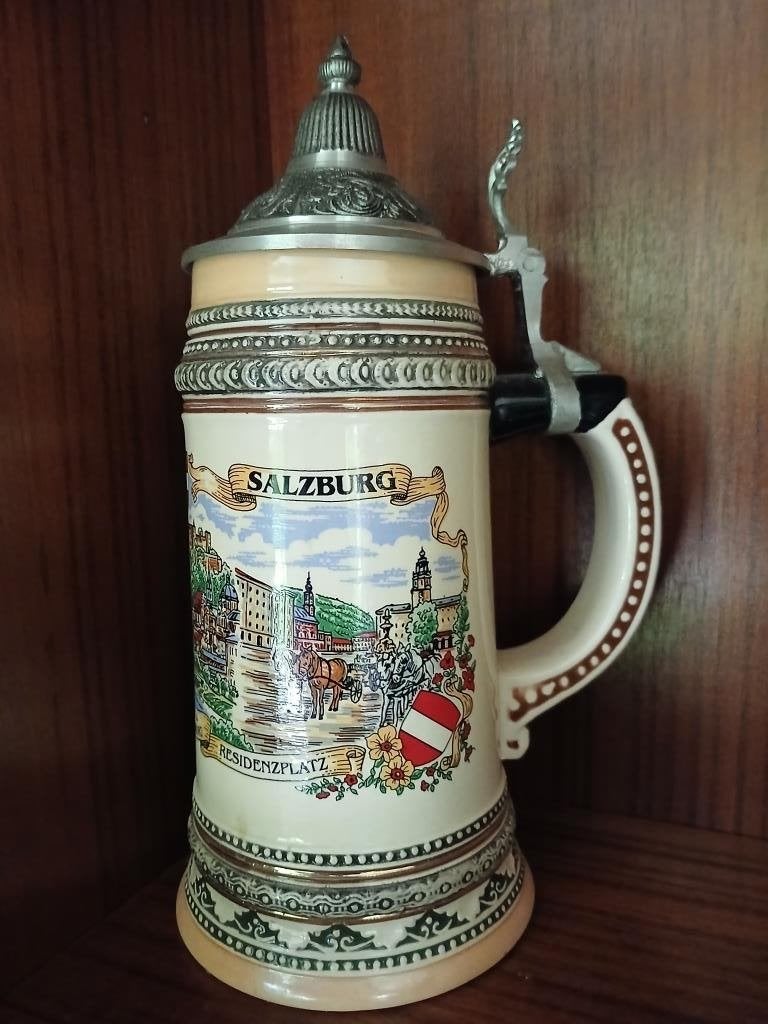 Keramische bierpul met metalen deksel „Salzburg” 1,5Liter, Verzamelen, Biermerken, Ophalen, Zo goed als nieuw, Pul(len)
