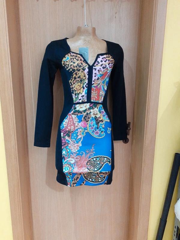 Zwarte jurk met print van Étoile Du Monde, maat S, Kleding | Dames, Zwart, Ophalen of Verzenden, Etoile du monde, Maat 36 (S)