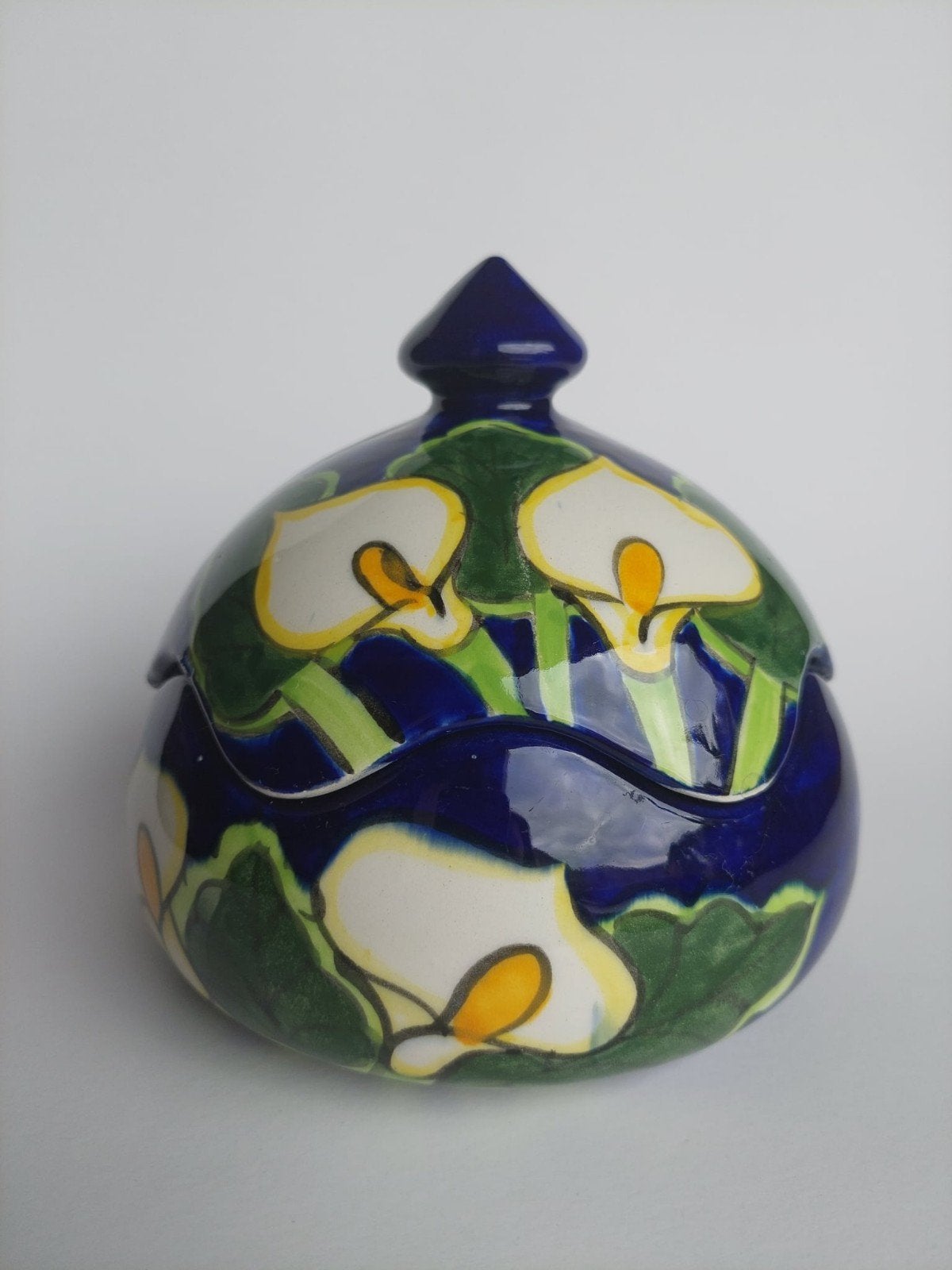 Vintage blauwe pot met deksel en lelies - Mexico, Antiek en Kunst, Ophalen