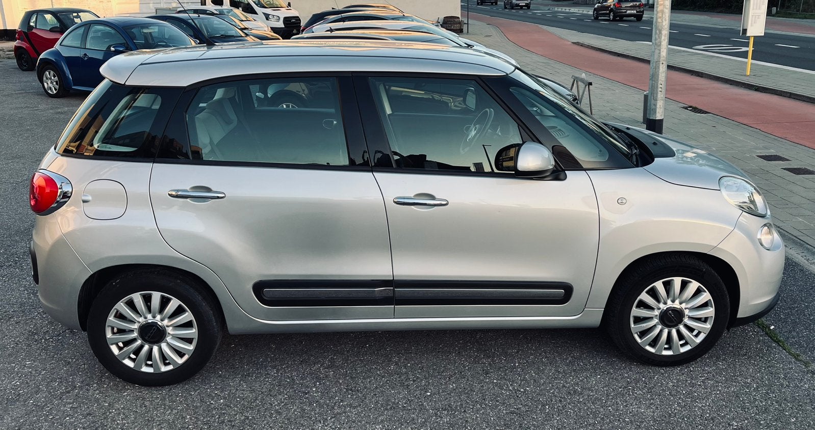 FIAT 500L 1.4 ESSENCE EURO6b 87.000km, Auto's, Voorwielaandrijving, 4 cilinders, Bedrijf, 5 deurs