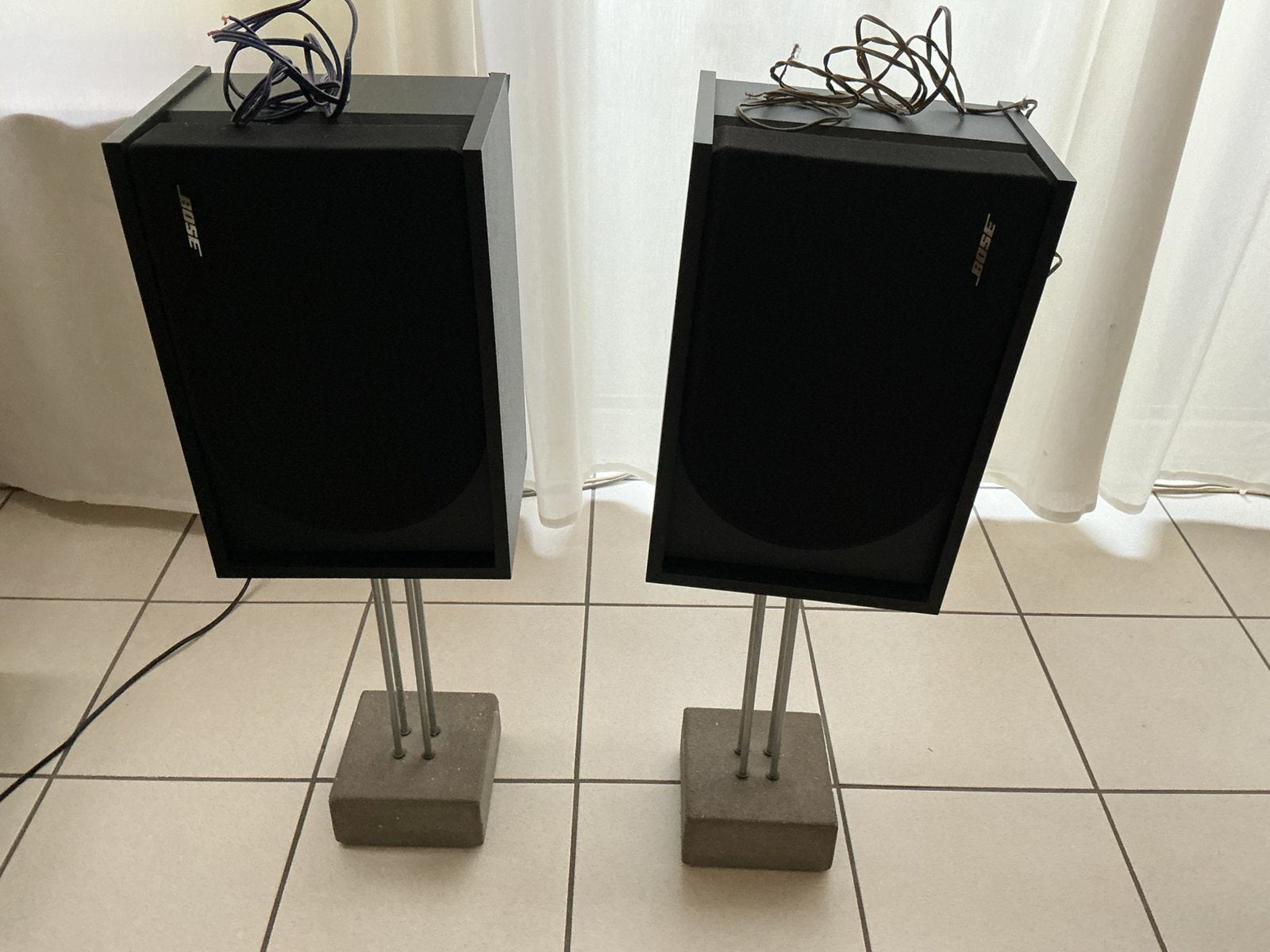 Bose 2.2 série II, Supports inclus, Kit d'enceintes, 60 à 120 watts, Enlèvement