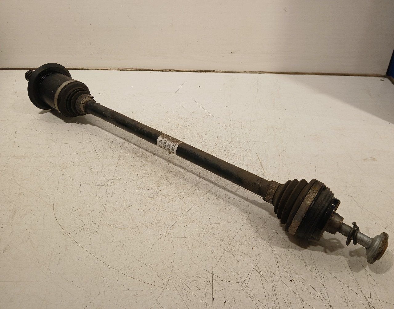Aandrijfas links achter BMW 3 serie, BMW, Onderdelen@venauto.nl, Van der Ven Autorecycling B.V., Ettenseweg 76, 4706 PB Roosendaal, The Netherlands