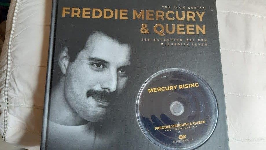 Freddy Mercury & Queen boek en dvd nieuw, Verzamelen, Muziek, Artiesten en Beroemdheden, Nieuw, Overige typen, Ophalen of Verzenden