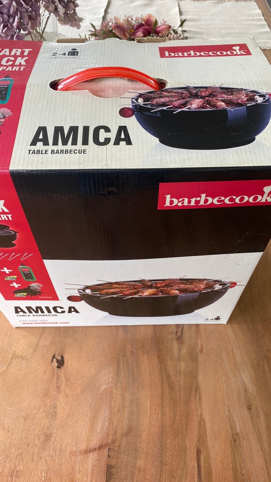 Tafel barbeque merk barbecook, Tuin en Terras, Houtskoolbarbecues, Zo goed als nieuw, Ophalen