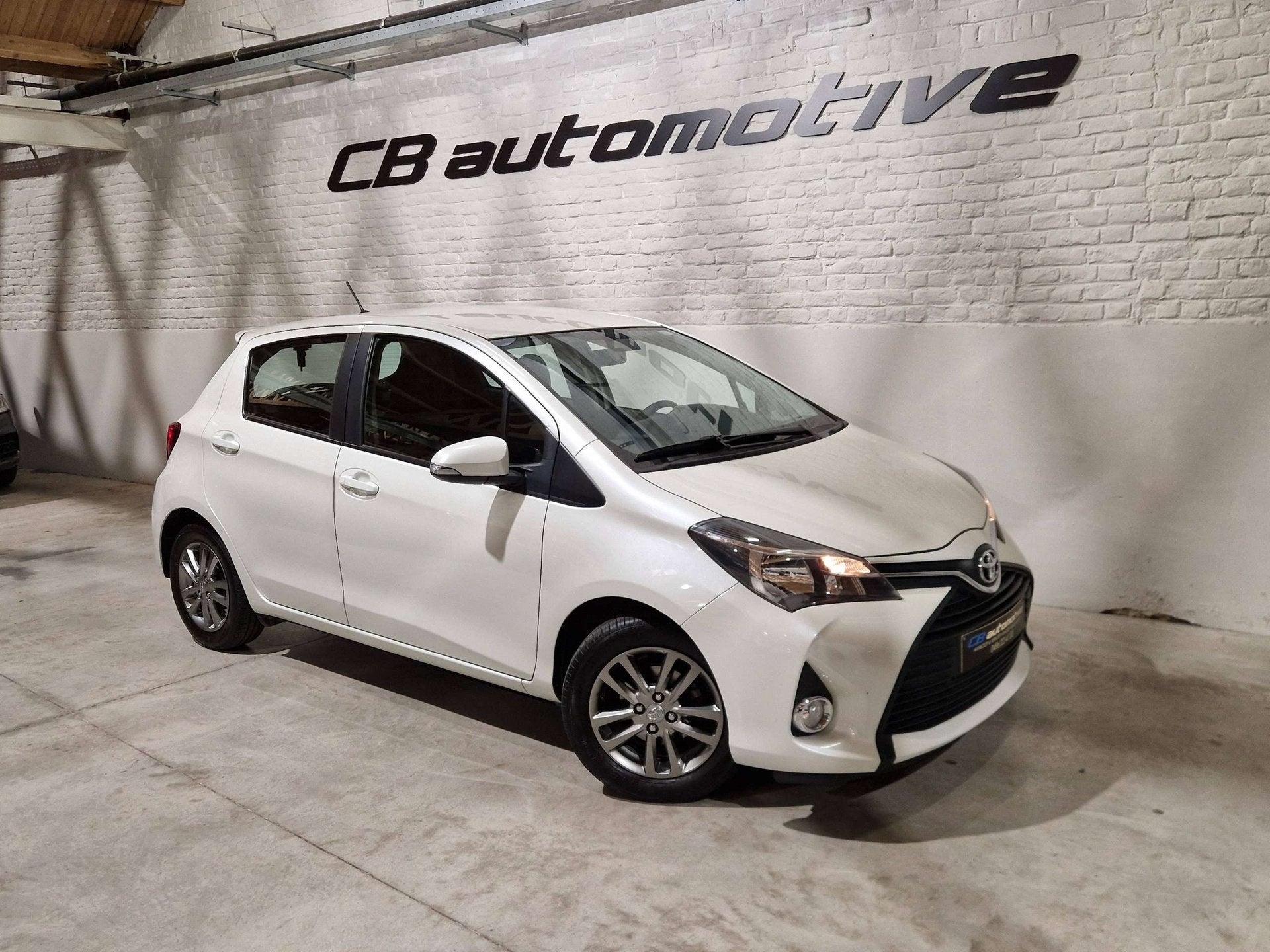 Toyota Yaris Yaris 1.0i VVT-i, Autos, Achat, 998 cm³, Euro 6, Entreprise