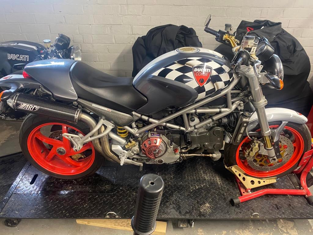 Ducati S4R, Particulier