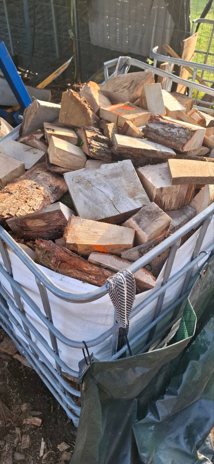 Eiken brandhout te koop – zaagoverschot | Leopoldsburg, Tuin en Terras, Brandhout, Ophalen