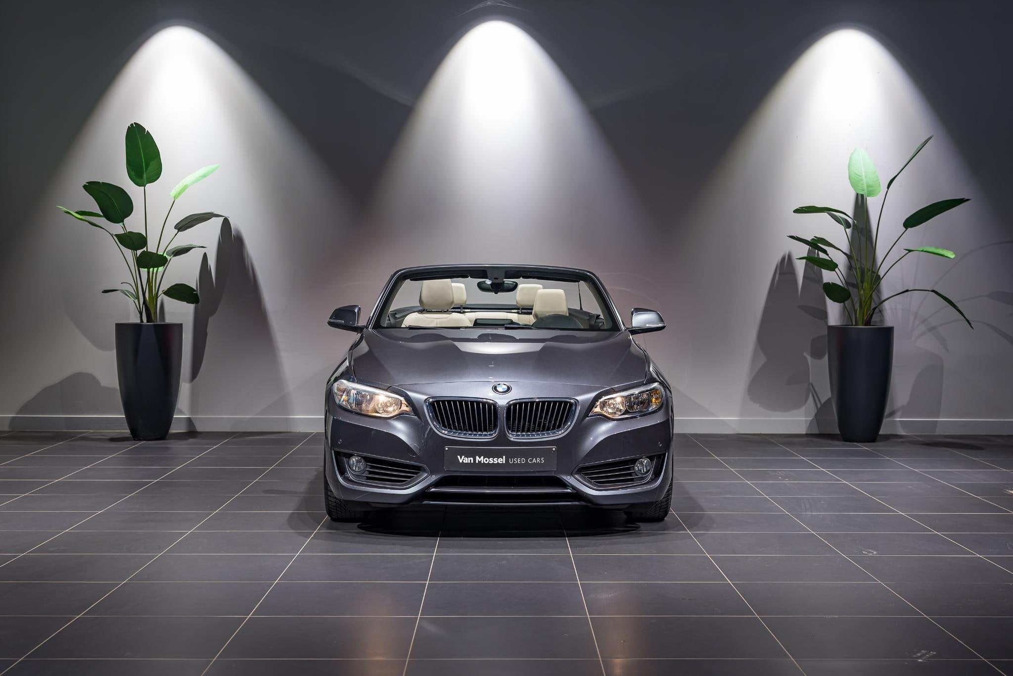 BMW 2-serie Cabrio 218i PDC | LEDER, Auto's, BMW, 4 zetels, Gebruikt, Euro 6, 124 g/km