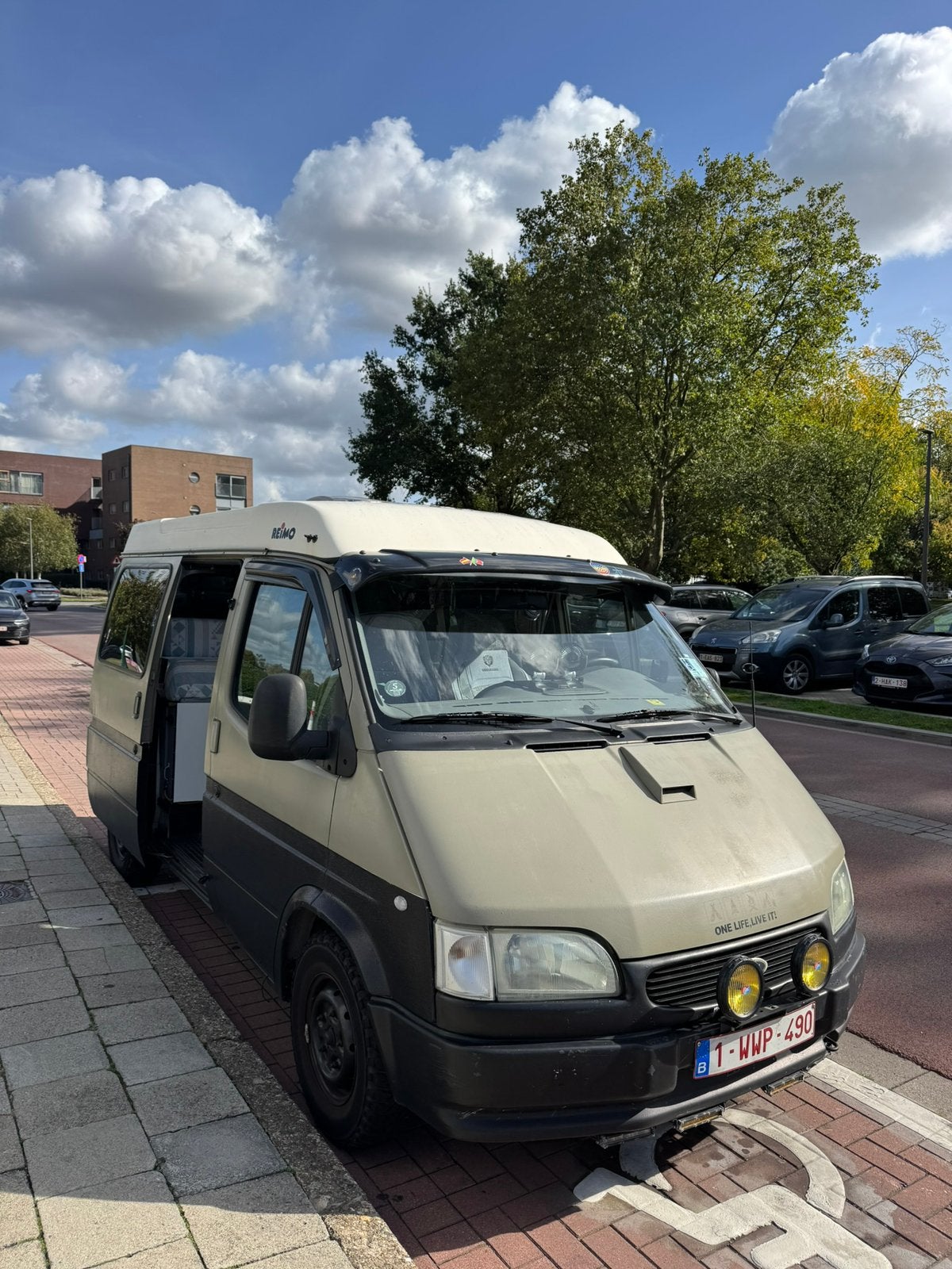 Camping-car Ford Transit MK5 (VE83) 2.5D 274000 km, Caravanes & Camping, Auvent, Boîte manuelle, Ford, Jusqu'à 5 mètres