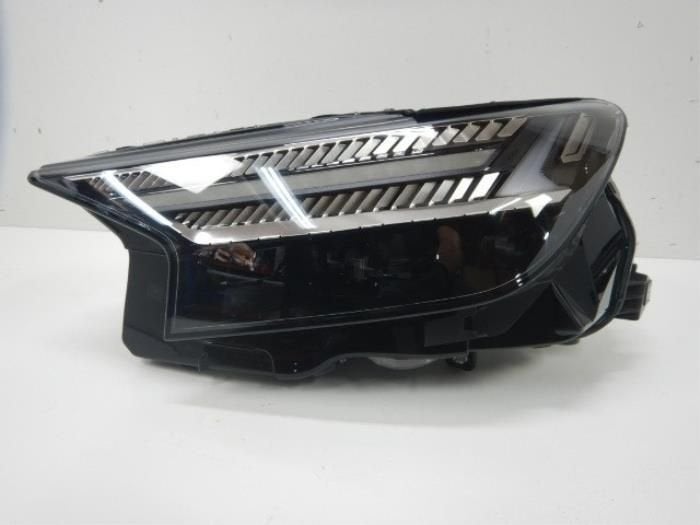 Audi Q4 E-Tron LED Matrix Koplamp Links, Ophalen of Verzenden, Gebruikt
