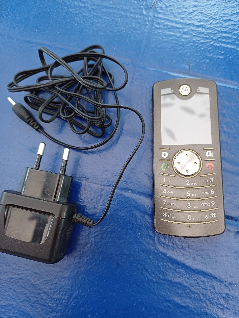 GSM Motorola avec grande touches, Enlèvement ou Envoi, Classique ou Candybar, Clavier physique, Utilisé