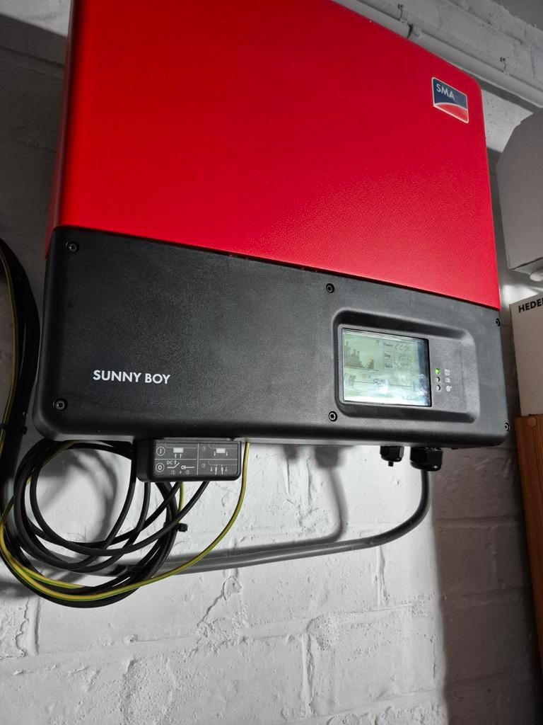 Zonnepanelen  22 met omvormer., Ophalen