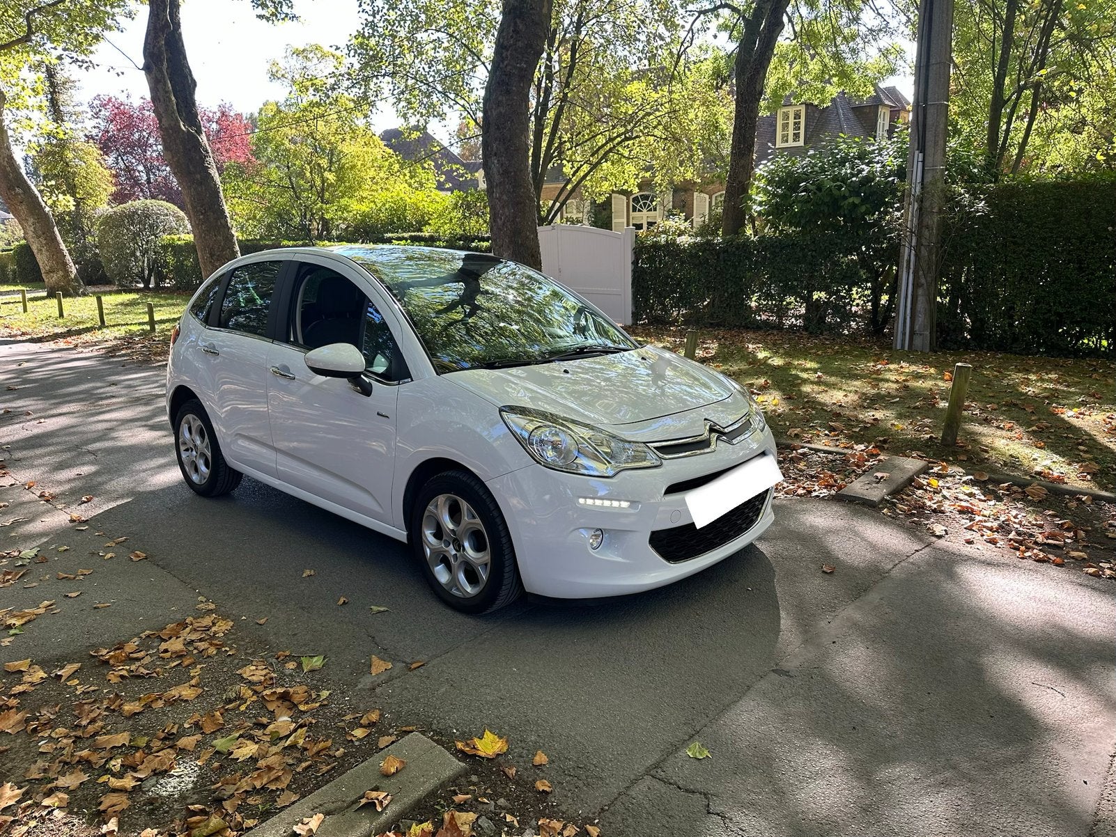 Citroën C3 Exclusive 1.6 HDI 75 CV, Autos, Achat, Boîte manuelle, Entretenue par le concessionnaire, 5 portes