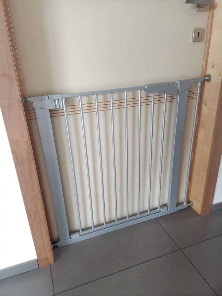 Traphekje zonder te boren, Ophalen, Zo goed als nieuw, Aluminium, Klemhekje