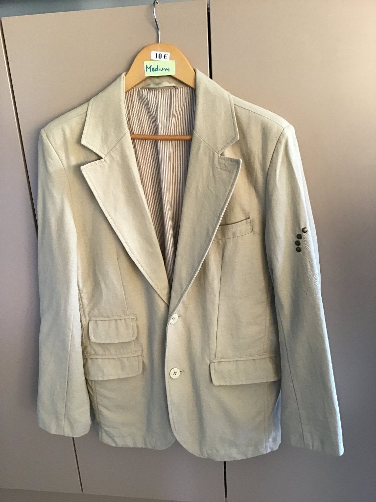 magnifique blazer pour femme taille M, Vêtements | Femmes, Enlèvement ou Envoi, Comme neuf, Taille 38/40 (M)