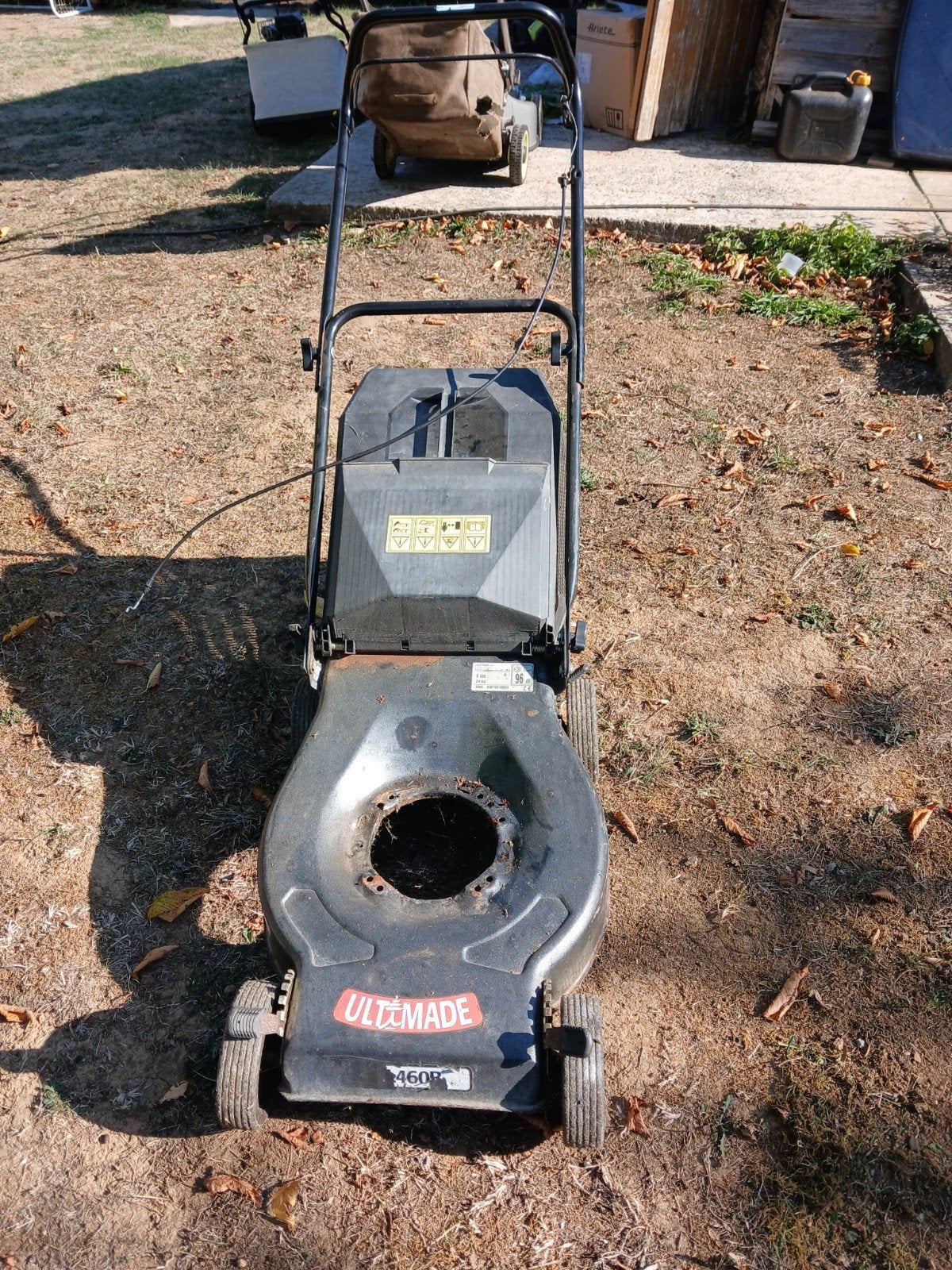 a vendre chassi de tondeuse  10€, Jardin & Terrasse, Tondeuse rotative, Ultimet, Tondeuses à gazon à essence, 40 à 49 cm