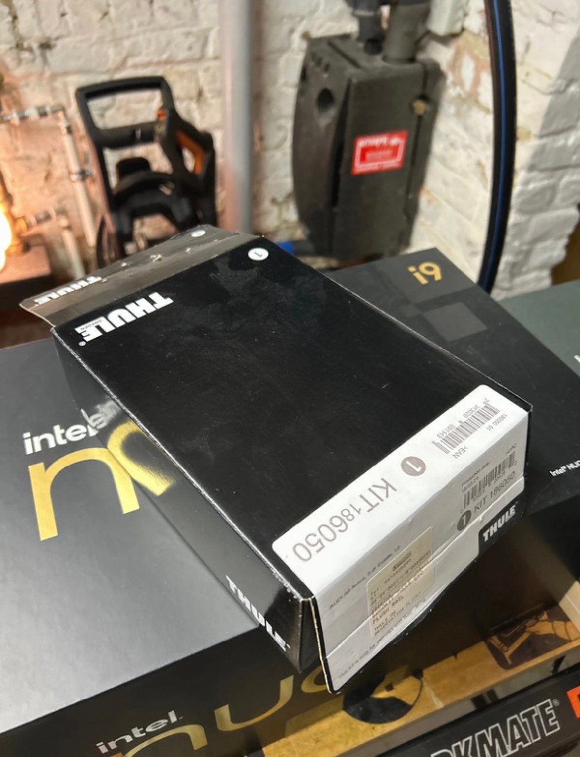 Thule 186050 kit voor evo flush op Audi A6 vóór 2019-, Ophalen of Verzenden, Zo goed als nieuw