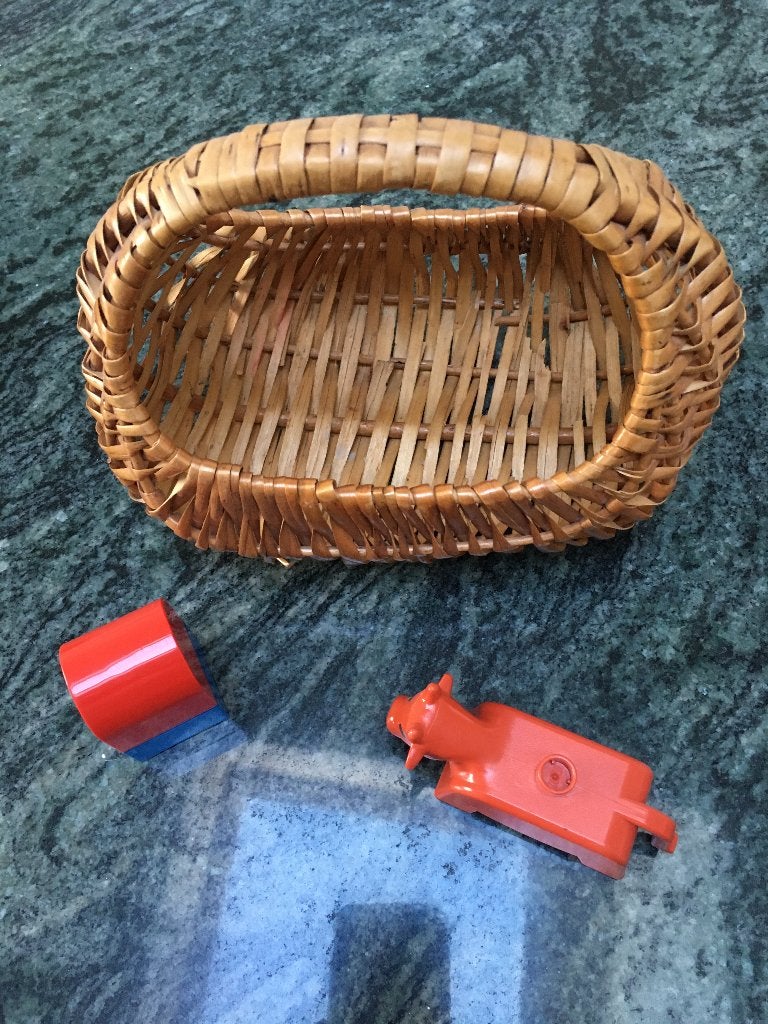vintage mini rieten mandje, Kinderen en Baby's, Ophalen of Verzenden, Zo goed als nieuw, Overige typen