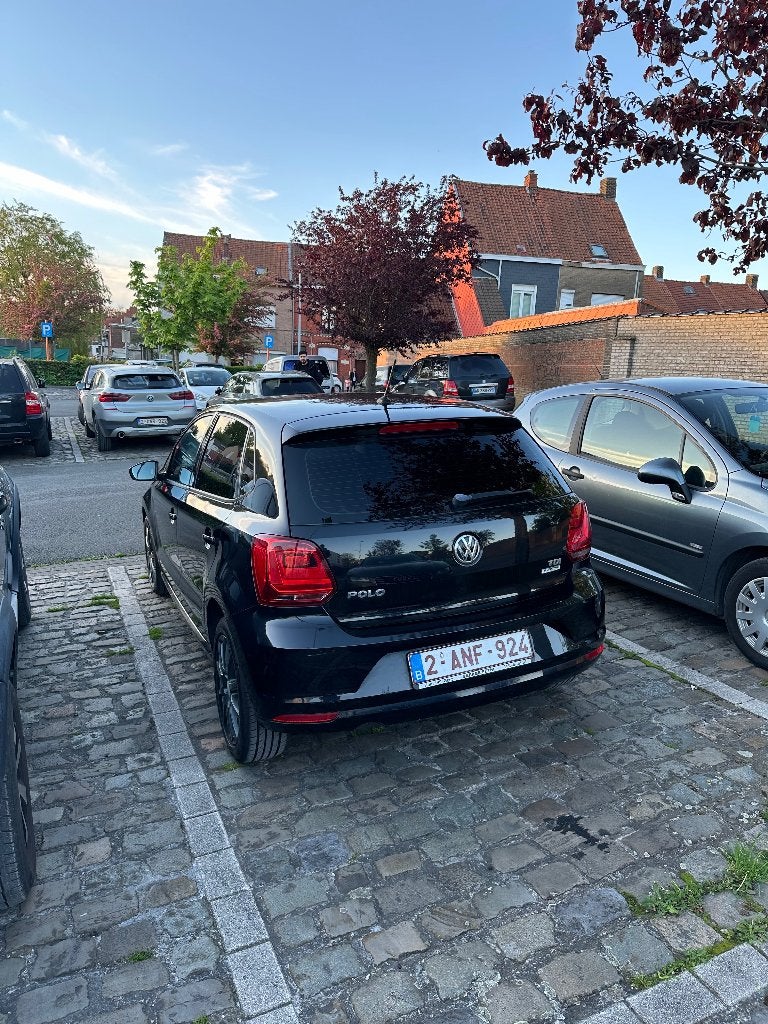 Volkswagen Polo 1.4 TDI Euro 6 – 2015 – 197.000 km, Auto's, Stof, Passat CC, Zwart, 5 deurs