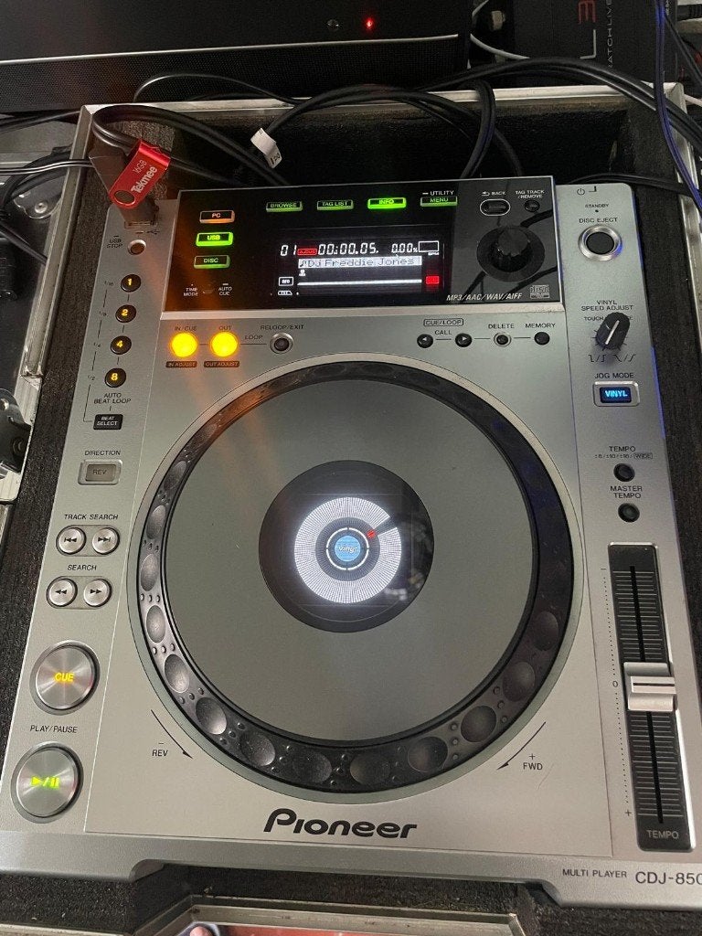 Paire Pioneer CDJ-850 White & Silver + Flight Cases, Enlèvement, Comme neuf, Platine, Pioneer