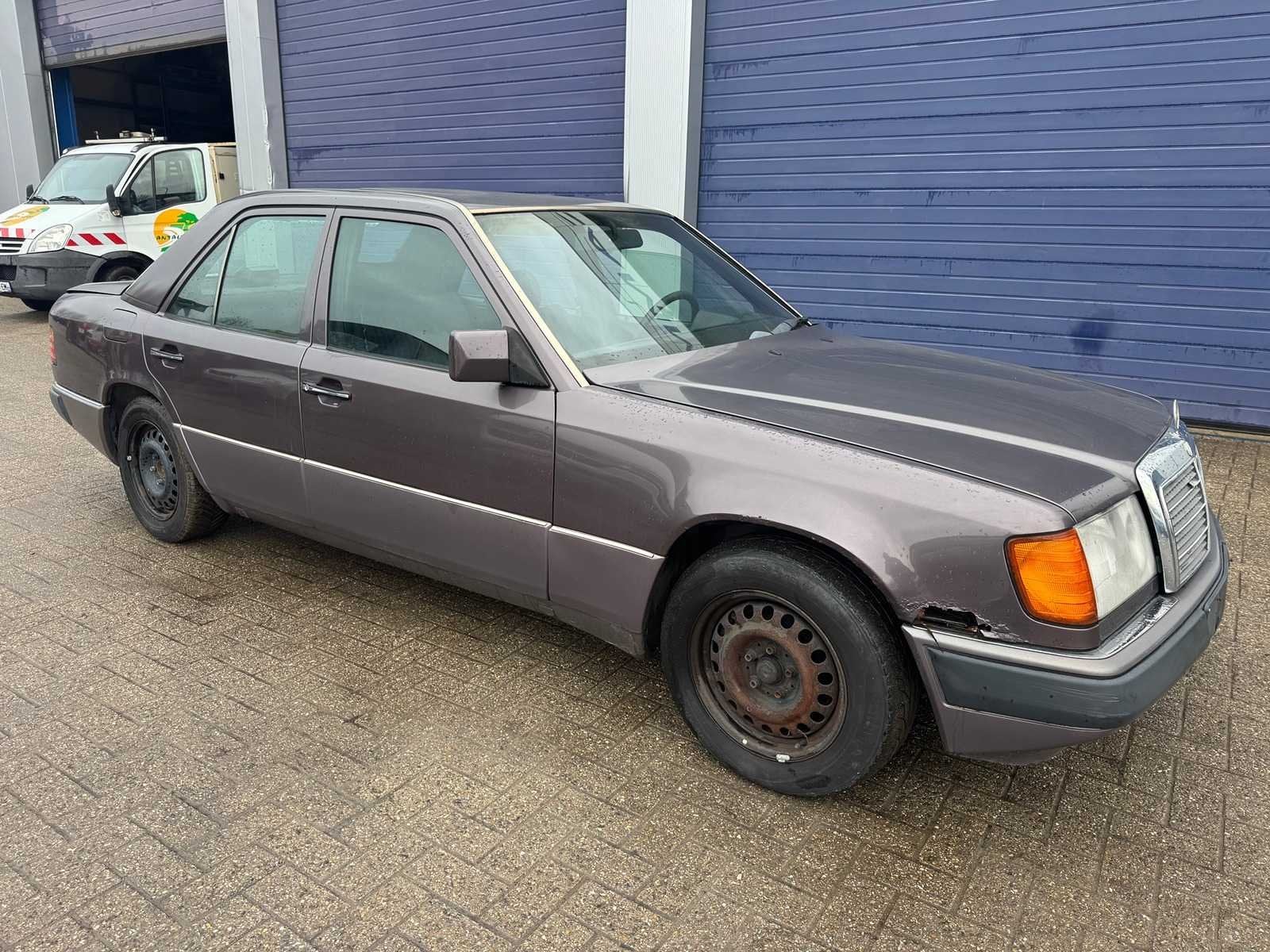 1993 - Mercedes - 250D - W124 - Voiture, Autos, Mercedes-Benz, Achat, Série 200, Entreprise, Autre carrosserie