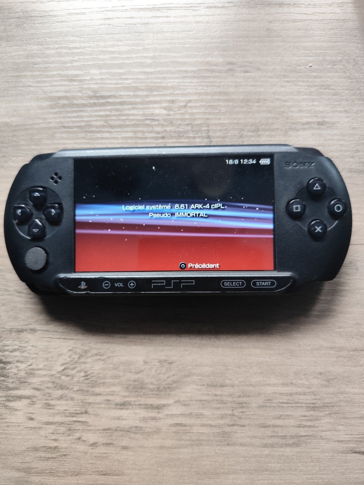 psp street e 1004, Consoles de jeu & Jeux vidéo, Enlèvement ou Envoi, Utilisé, PSP, Avec jeux