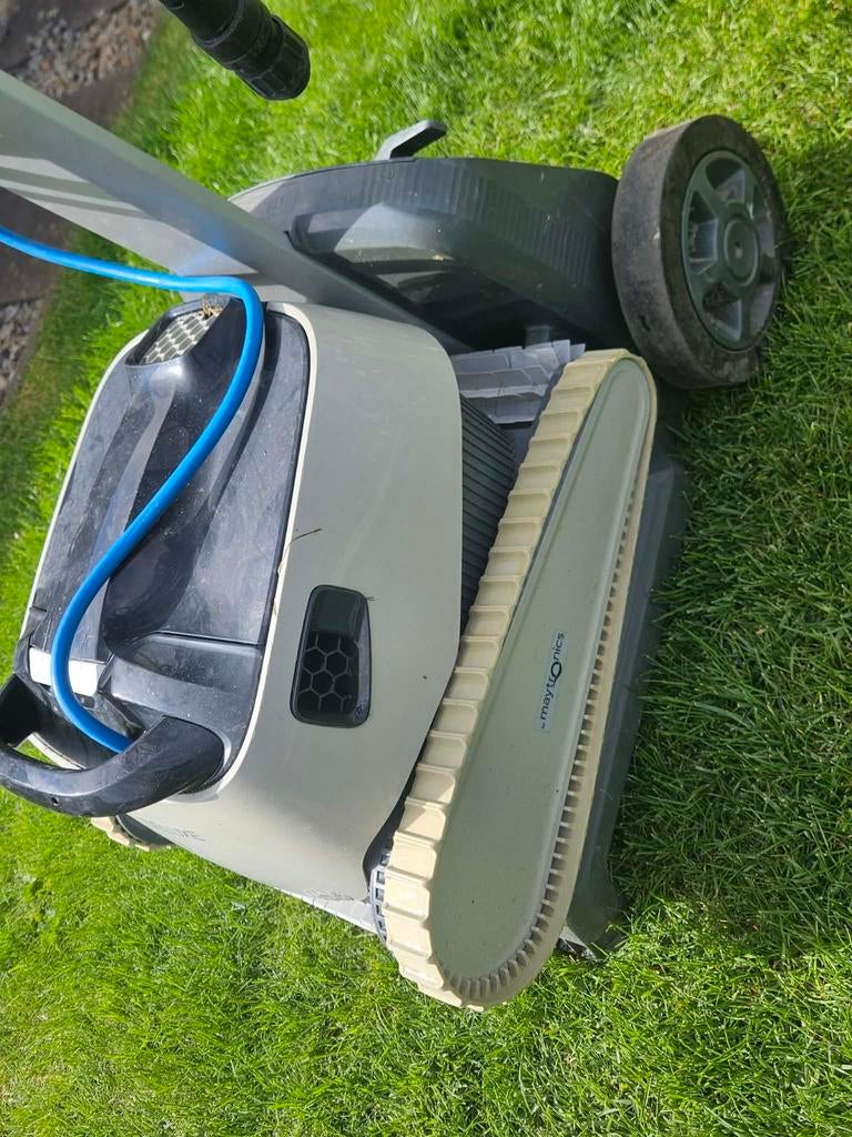 Zwembadrobot Dolphin Deluxe en Smart, Ophalen