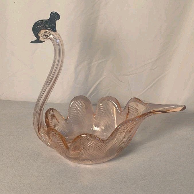 Vintage zalmroze persglazen zwaanschaal met zwarte accentkop, Antiek en Kunst, Ophalen of Verzenden