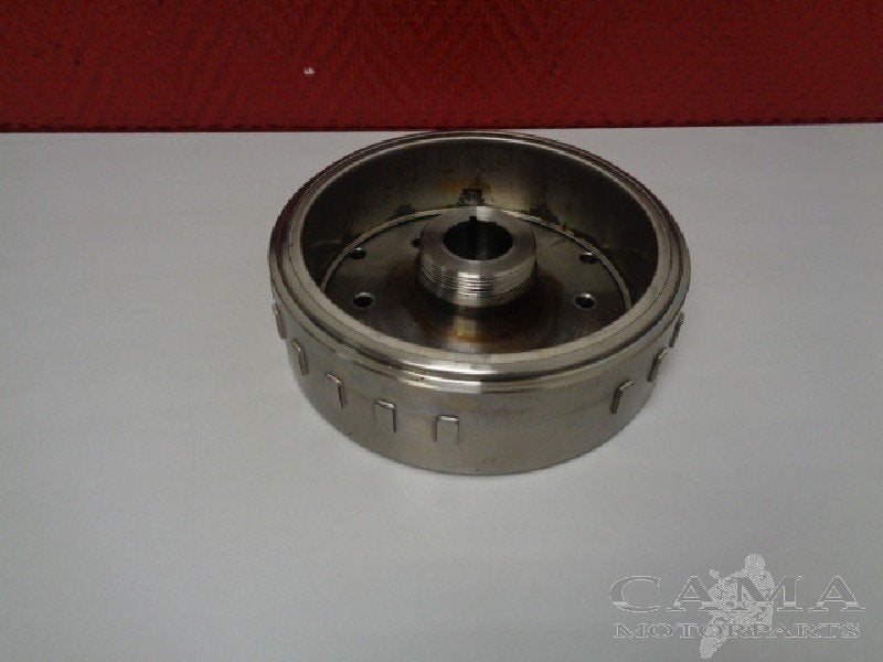 VOLANT MOTEUR Dorsoduro 750 2008-2010 (SMV750) (640169), Motos, Dhr. S. di Majo, Utilisé, Info@cama-motorparts.nl, P.J. Troelstraweg 8 8
3144 CX  MAASSLUIS, NL