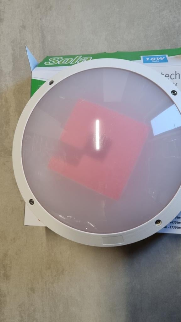Sola integratech lamp 18 w  met batterij. Nieuw, Ophalen