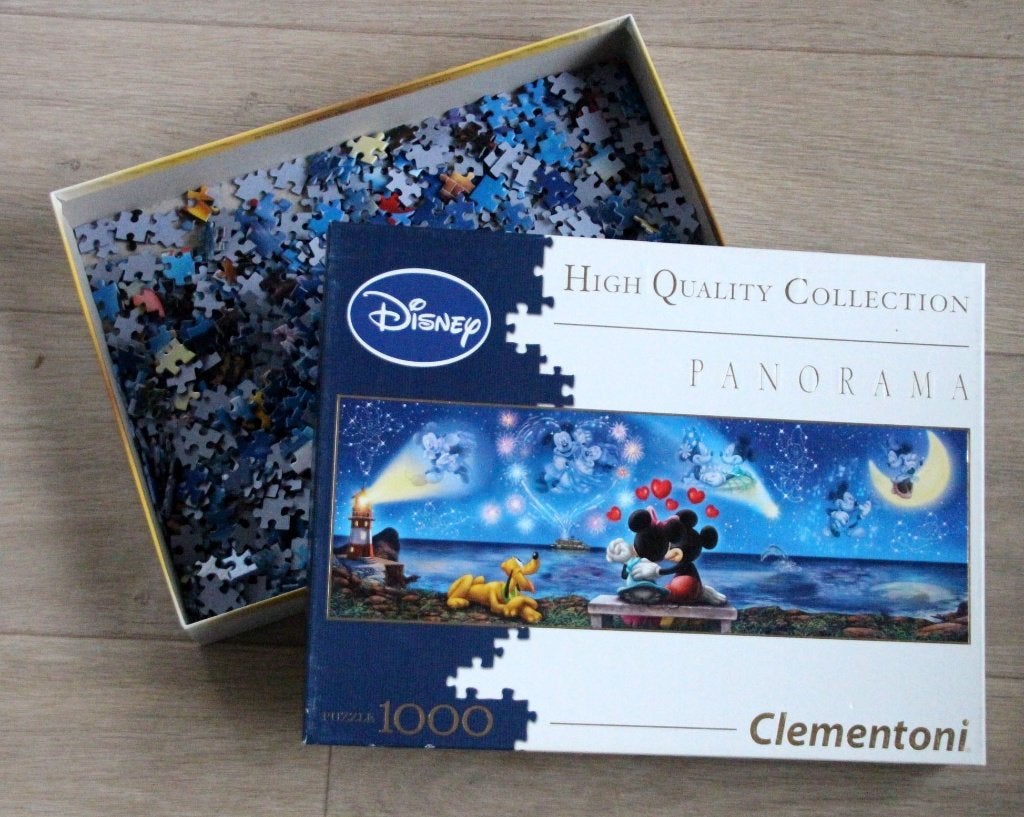 Puzzle panoramique Walt Disney Mickey Minnie Pluto 1000 st, Collections, Envoi, Mickey Mouse, Comme neuf