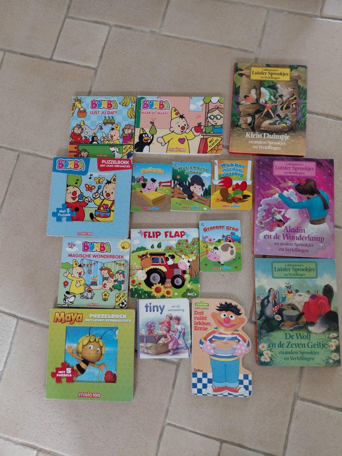 boekjes (van onder andere bumba, maya de bij), Boeken, Ophalen