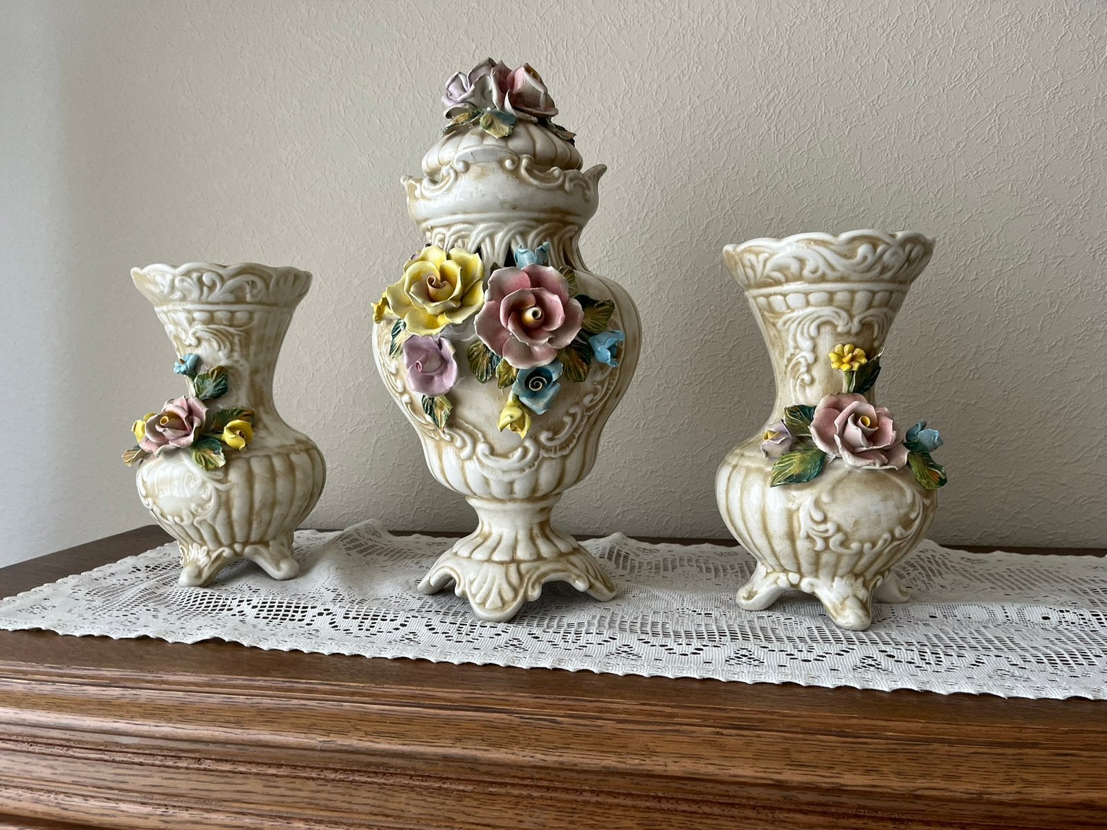 Set van 3 Capodimonte vazen, Ophalen