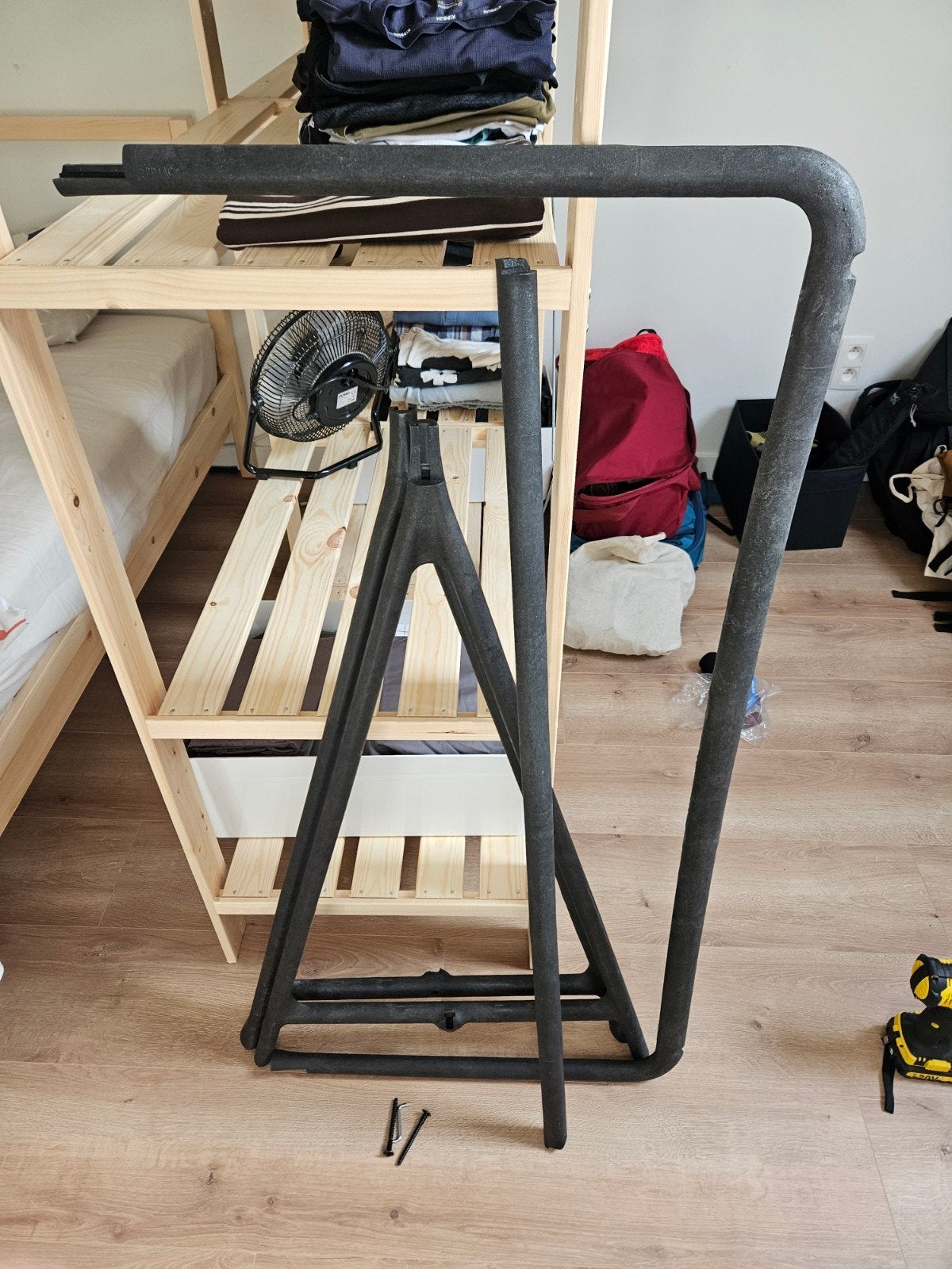 Kledingrek IKEA 'turbo' + kledinghangers, Enlèvement, Utilisé