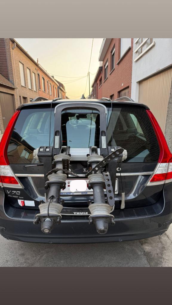 Porte-vélos noire,Thule,pour vitre arrière voiture noir, Enlèvement, Utilisé