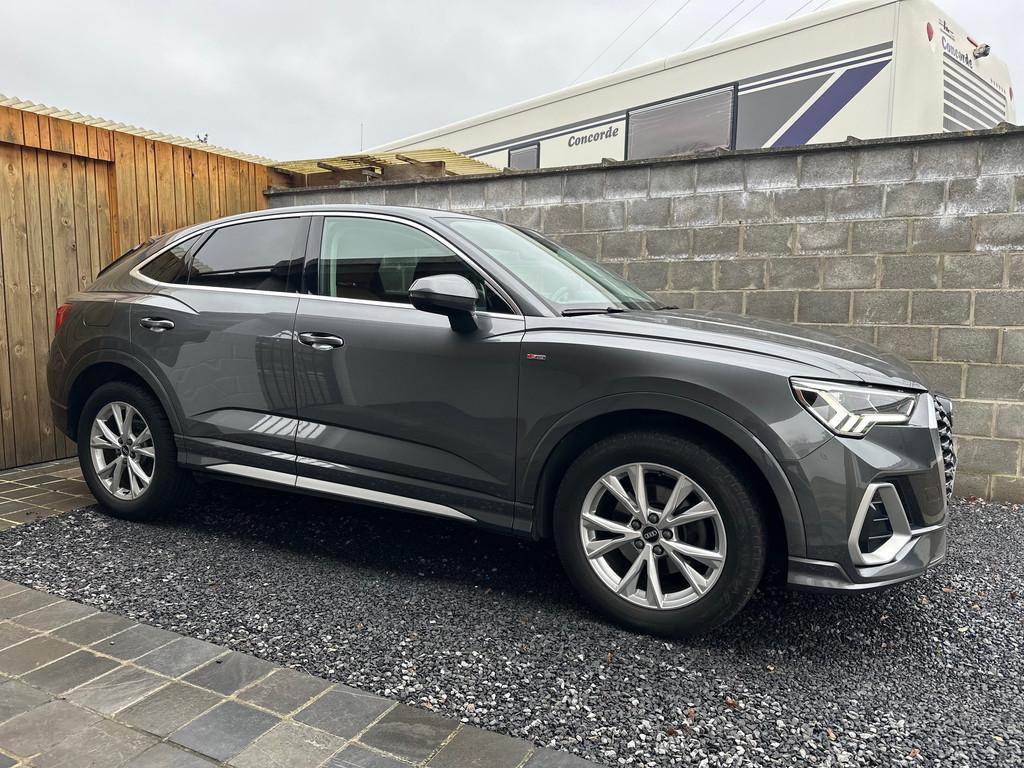 Audi Q3 Sportback 35TFSI Sportback S line Stronic Led Navi, 4 cilinders, Leder, 5 zetels, 150 pk
