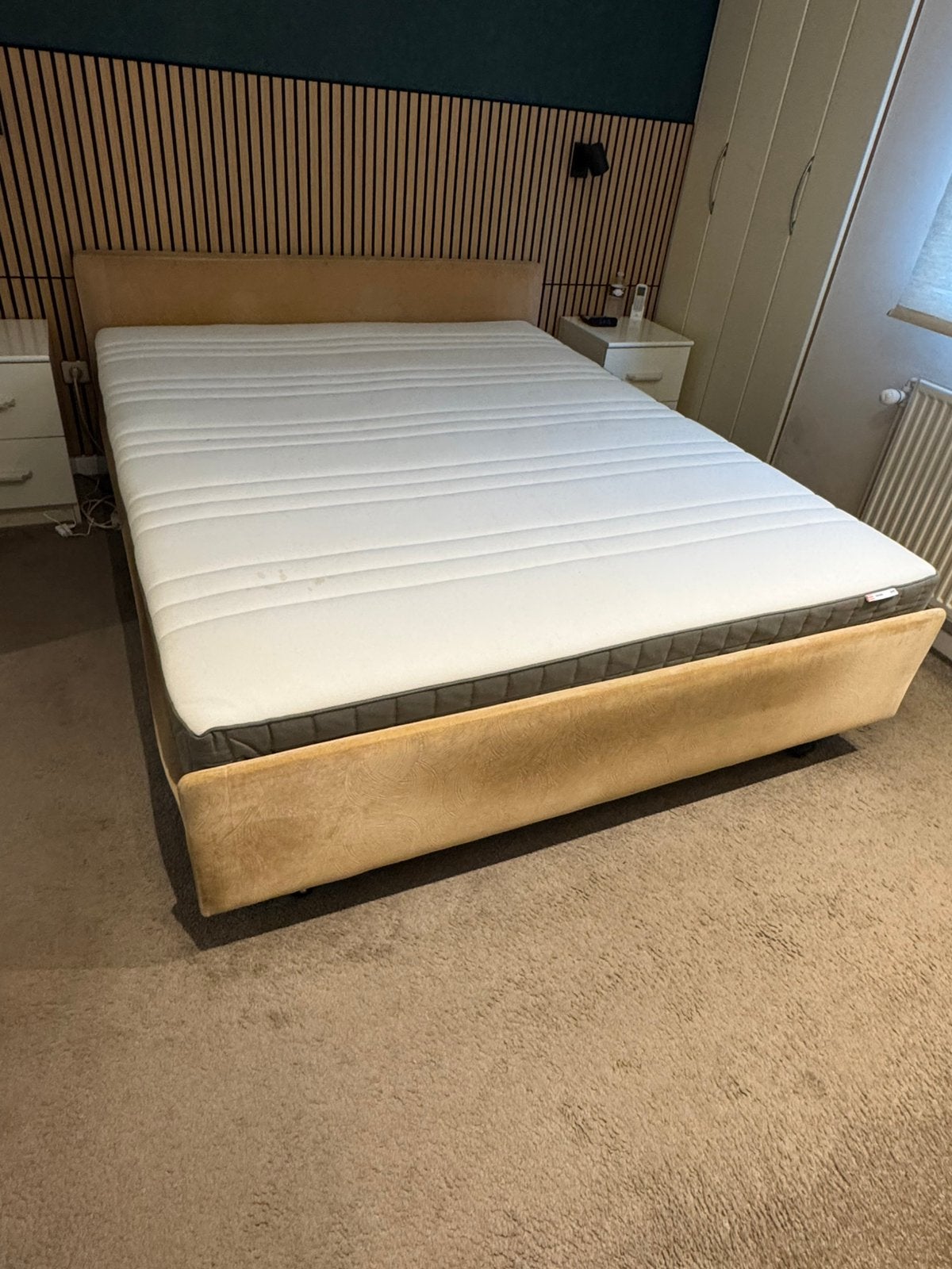 Compleet bed in ruil voor 2 bakken bier, Huis en Inrichting, Ophalen, Gebruikt, Tweepersoons, Matras