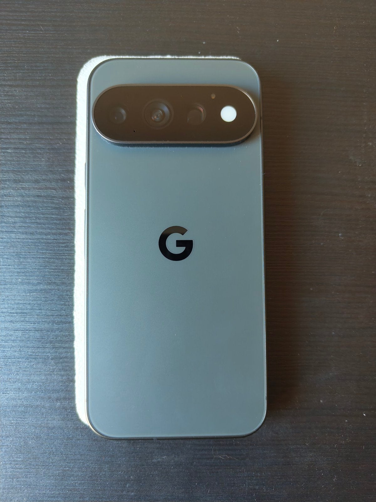 Google Pixel 11 Pro, Ophalen