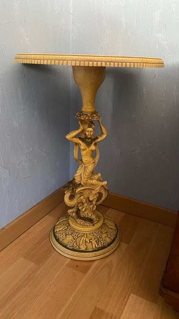 Tafeltje, Ophalen, Zo goed als nieuw