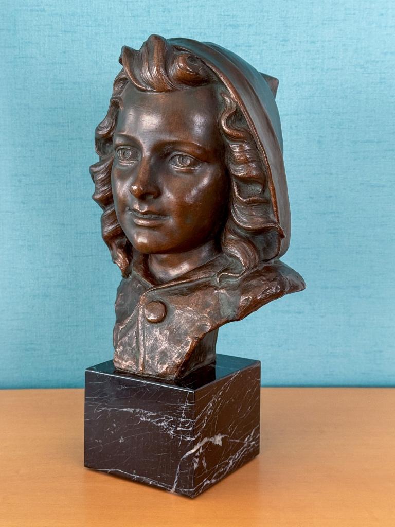 Sculpture buste de femme de Johannes DOMMISSE, Enlèvement, Patiné, Buste, Femme